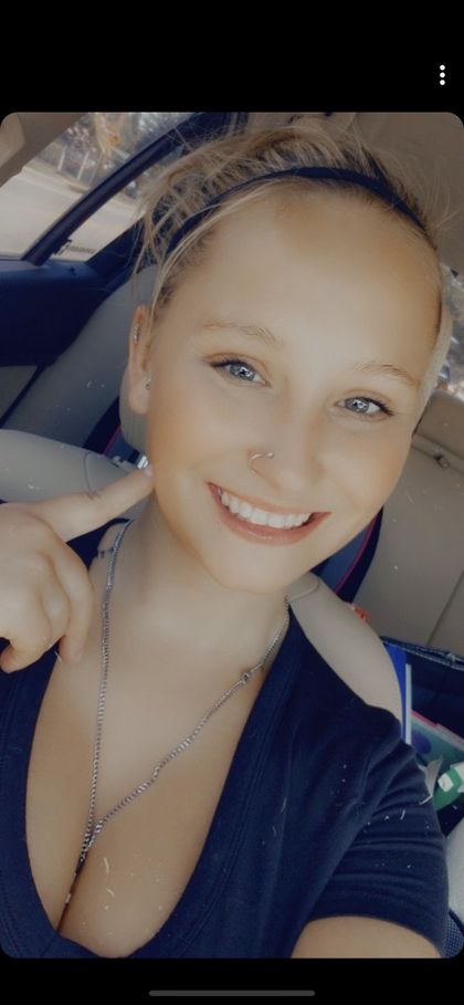 simplysaraxxx OnlyFans picture