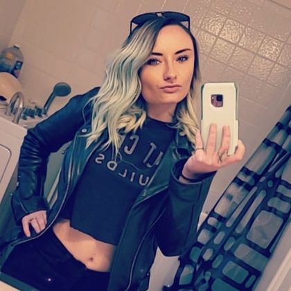 petite_blonde_wife OnlyFans picture