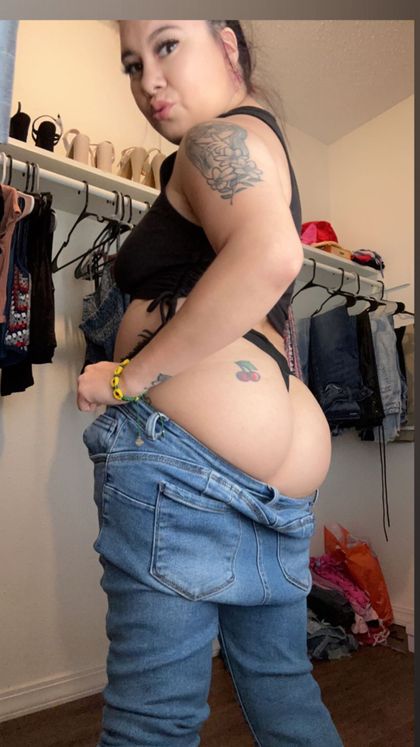 momianaacasss OnlyFans picture