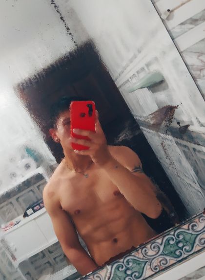 estebansiilvax OnlyFans picture