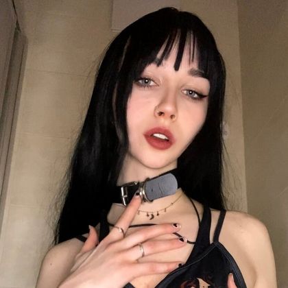 kinsleyhollister OnlyFans picture