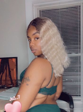 Yandi Monroe