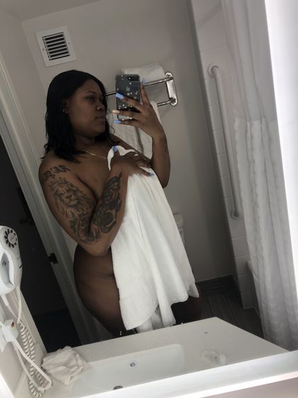 realistchick OnlyFans picture