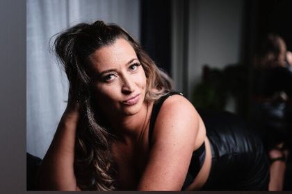 queenbzz OnlyFans picture