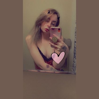 evalust.baby OnlyFans picture