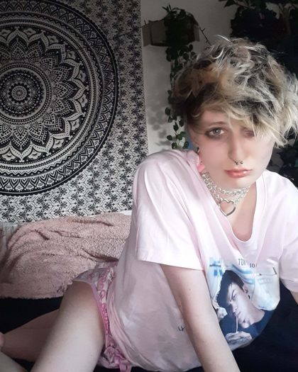 erenren OnlyFans picture