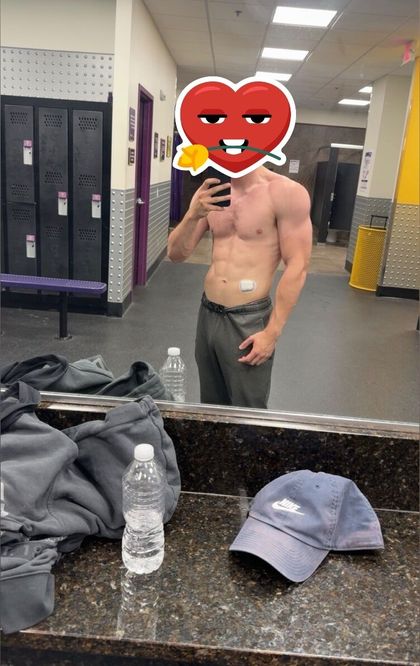 deboinyaguts OnlyFans picture