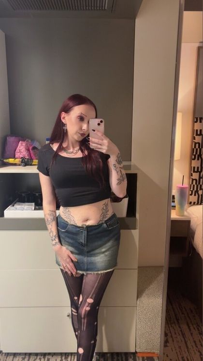 yourownerivy OnlyFans picture
