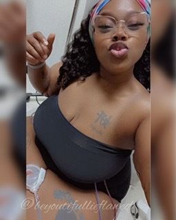 juicykattthegiantess OnlyFans profile picture