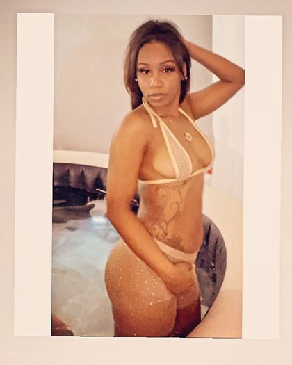 sinsationalskai OnlyFans picture