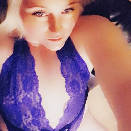 naughtynaominixon OnlyFans picture