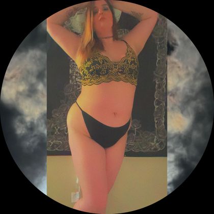 viezu OnlyFans picture