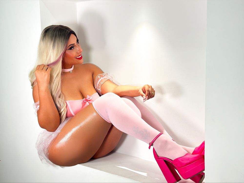 miasecretwife OnlyFans profile picture