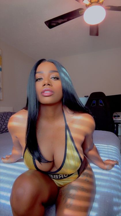 dominatrixyessi OnlyFans picture