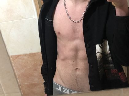 reallyhotboy1802 OnlyFans picture