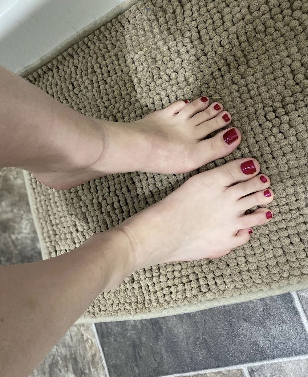 feetgirl211409 OnlyFans profile picture