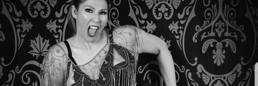 queeniebee_burlesque OnlyFans profile picture
