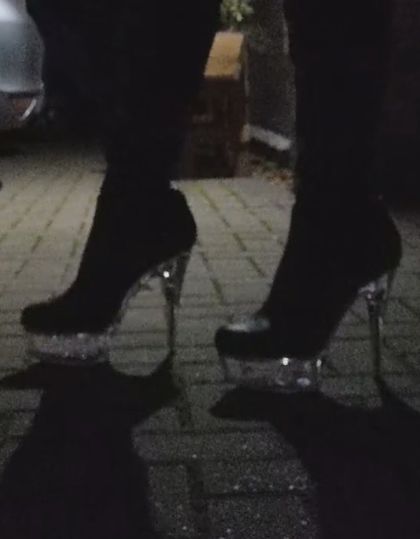 heelsandlace OnlyFans picture