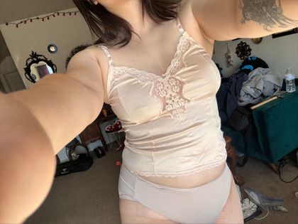 gloomygoddess OnlyFans picture