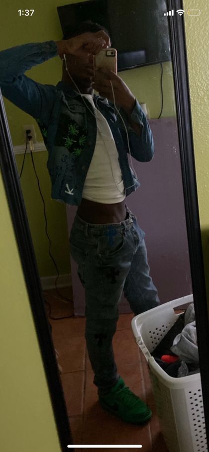 fineyoungin OnlyFans picture