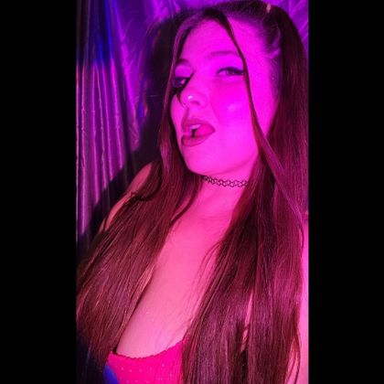 theroyalbee OnlyFans picture