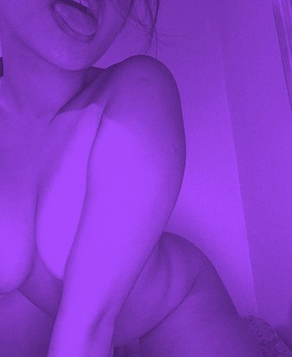 feyfeycey OnlyFans picture
