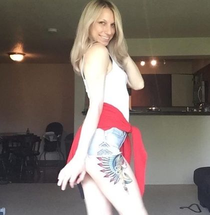 Best The Swingers Wife OnlyFans Accounts | FansMetrics.com