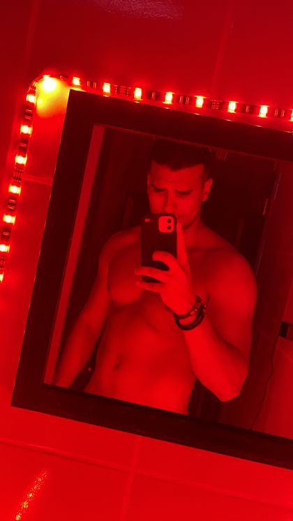 aleae OnlyFans picture