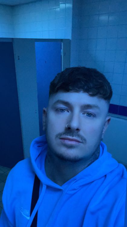 oftom OnlyFans picture