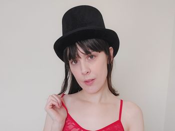 ellynaomi OnlyFans - Free Trial - Photos - Socials | FansMetrics.com