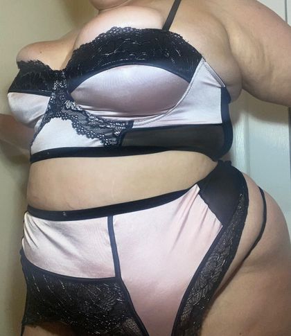 linaloxe OnlyFans picture