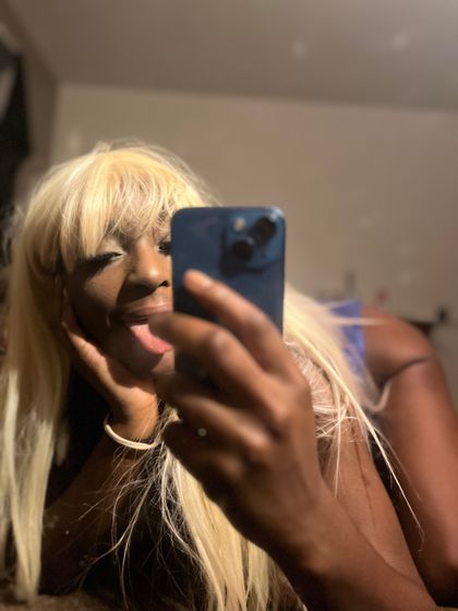glorianoelle07 OnlyFans picture