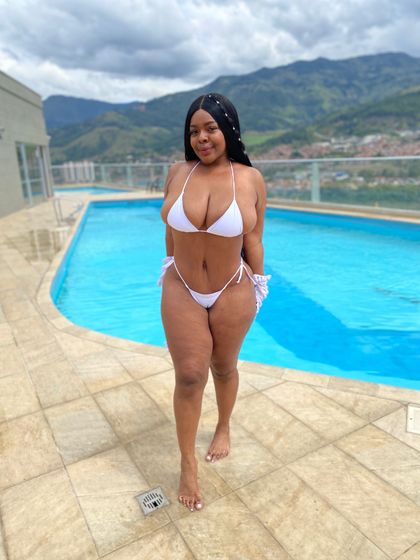 amazon_brunette OnlyFans picture