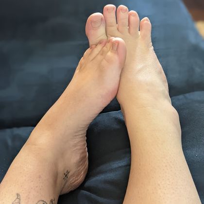adventurousfeets OnlyFans picture
