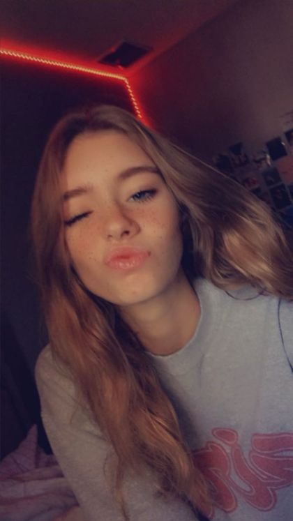 loraberry OnlyFans picture