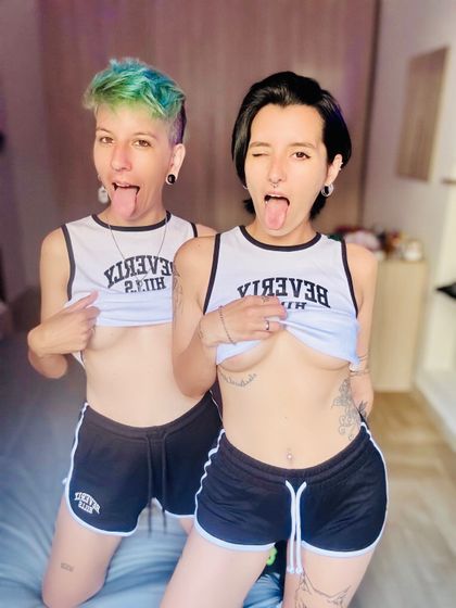 kinkylesbianss OnlyFans picture