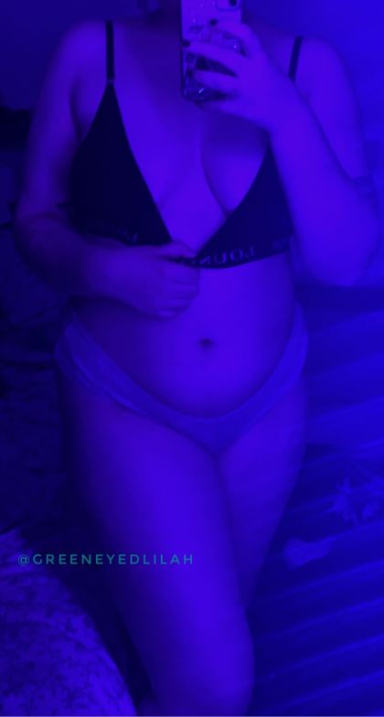 greeneyedlilah OnlyFans picture