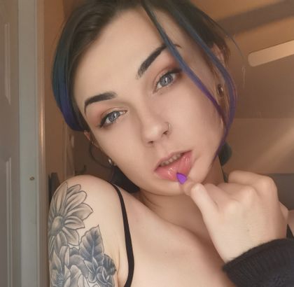 premiumprettylittlepurrr OnlyFans picture